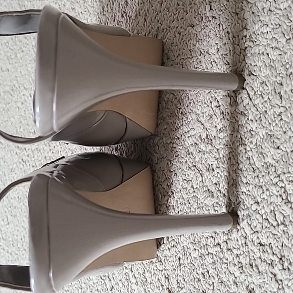 Guess slingback heels - Picture 3 of 6